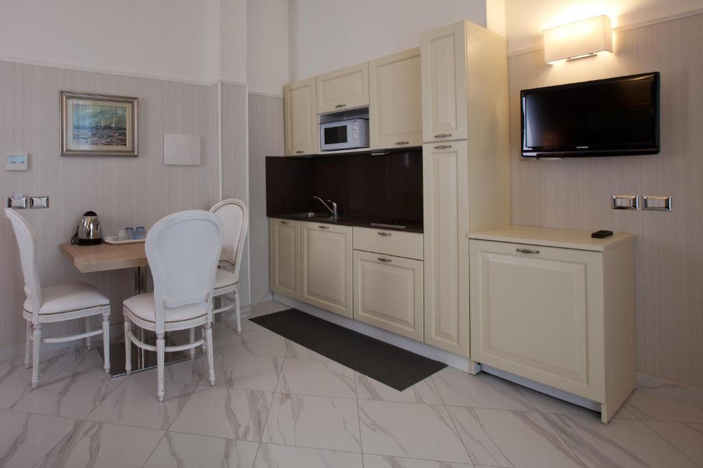 Hotel Residence Villa Del Mare Римини Стая снимка