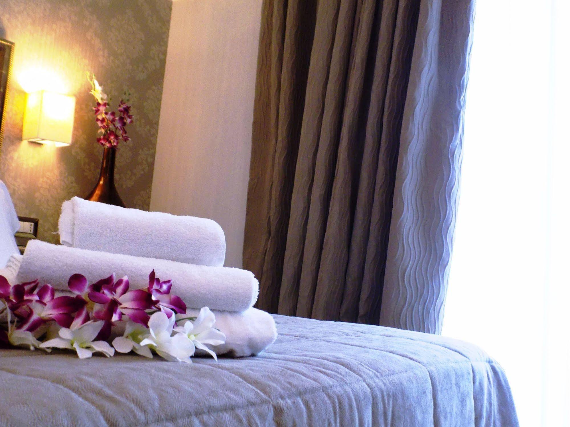 Hotel Residence Villa Del Mare Римини Екстериор снимка