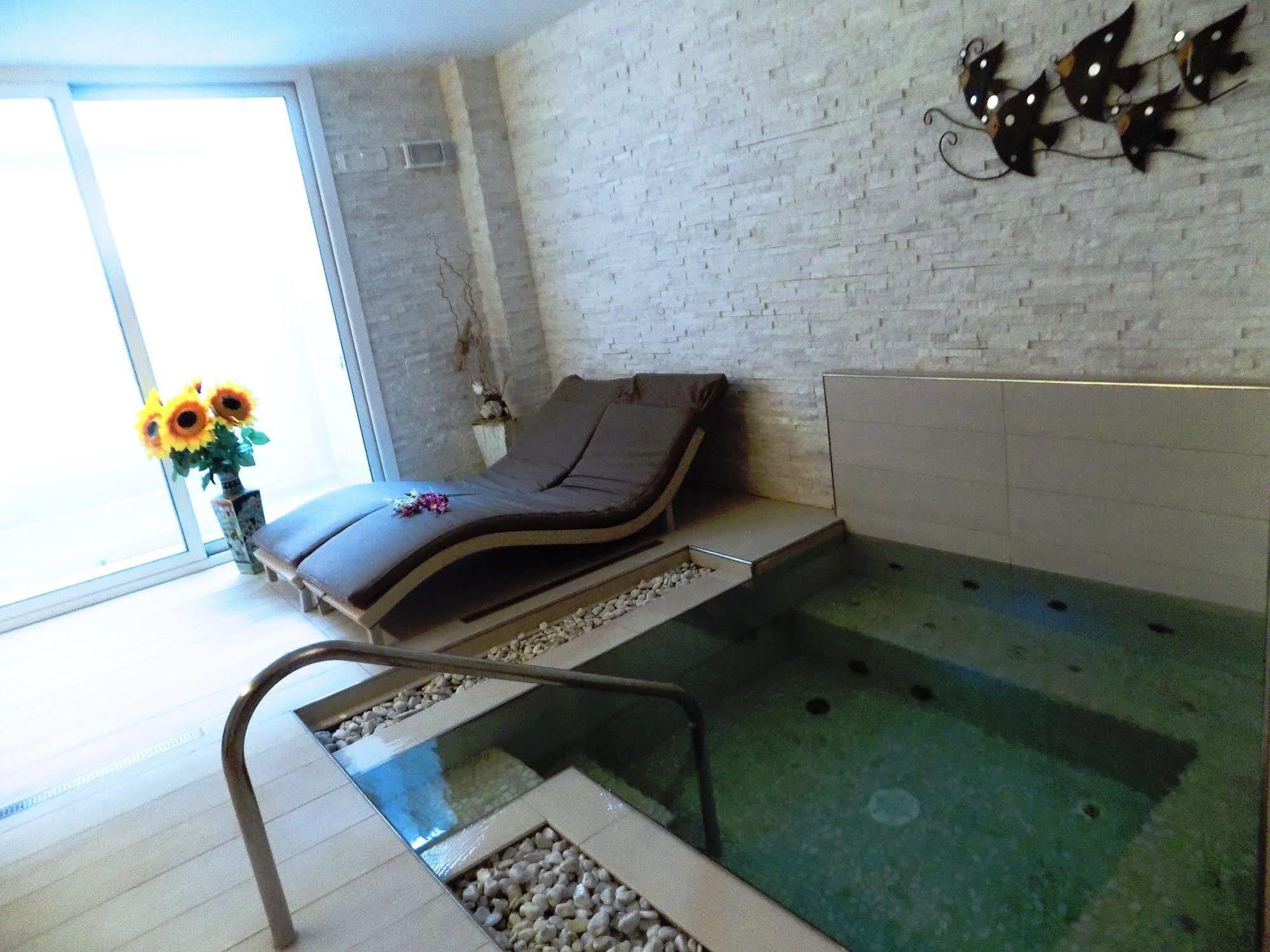 Hotel Residence Villa Del Mare Римини Екстериор снимка